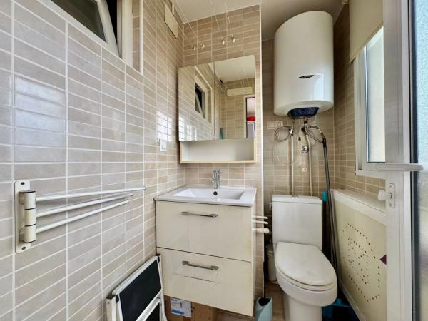 Piso en calle Presidente Adolfo Suárez