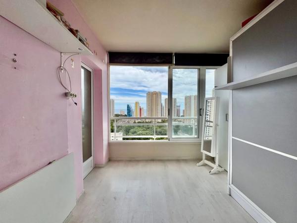 Piso en calle Presidente Adolfo Suárez