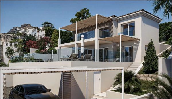 Casa independiente en avenida de Suecia