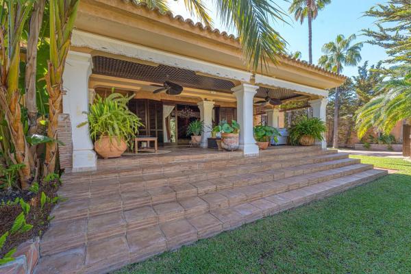 Casa independiente en avenida de Malta