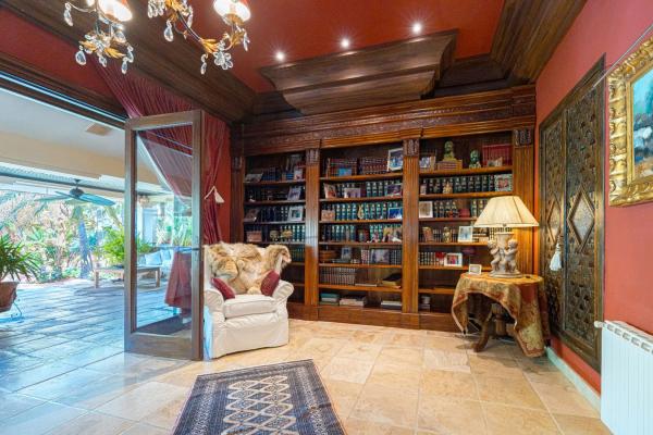 Casa independiente en avenida de Malta