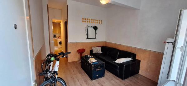 Estudio en Barrio Zona Sierra Helada