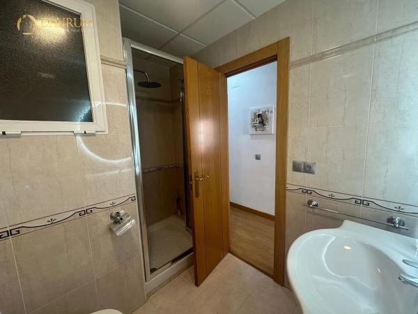 Piso en pasaje de Gambo