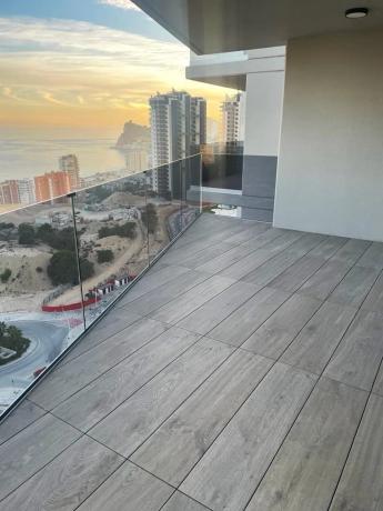 Piso en avenida Vicente Perez Devesa, 3