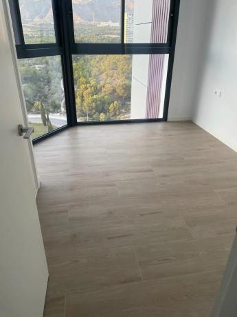 Piso en avenida Vicente Perez Devesa, 3