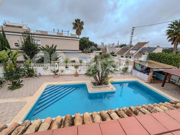 Casa independiente en Урбанисасьон Рокас Бланкас