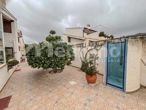 Casa independiente en Урбанисасьон Рокас Бланкас