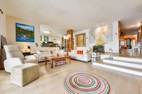 Casa independiente en Urbanització el Planet