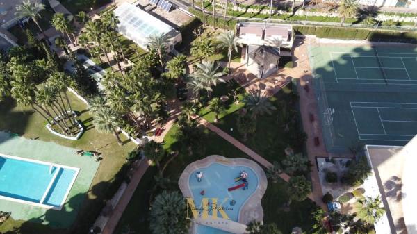 Piso en avenida Juan Fuster Zaragoza, 10