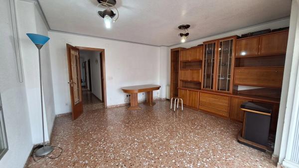 Piso en Barrio Zona Rincón Bajo