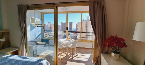 Estudio en avenida Juan Fuster Zaragoza, 3