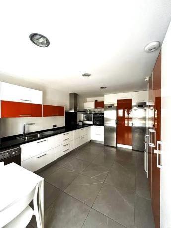 Casa independiente en avenida de Montecarlo