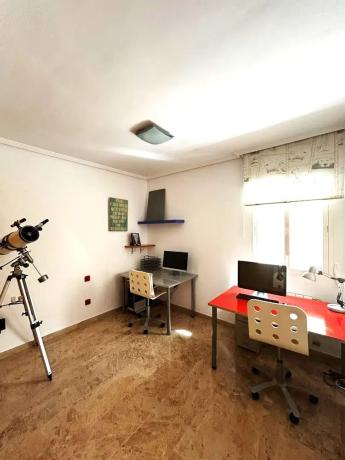 Casa independiente en avenida de Montecarlo