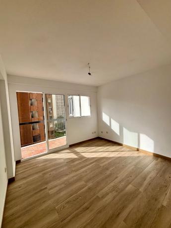 Piso en avenida de Montecarlo, 4 a