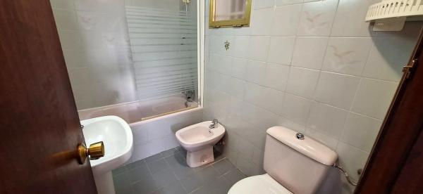 Piso en avenida Juan Fuster Zaragoza, 13