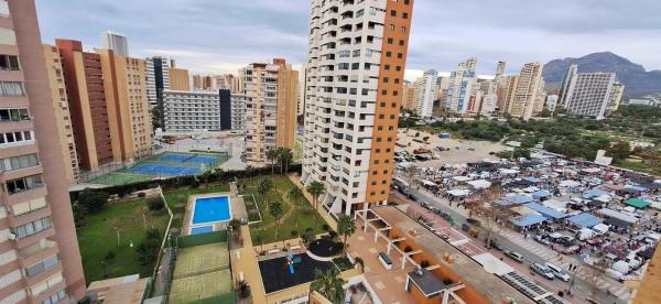 Piso en avenida Juan Fuster Zaragoza, 13