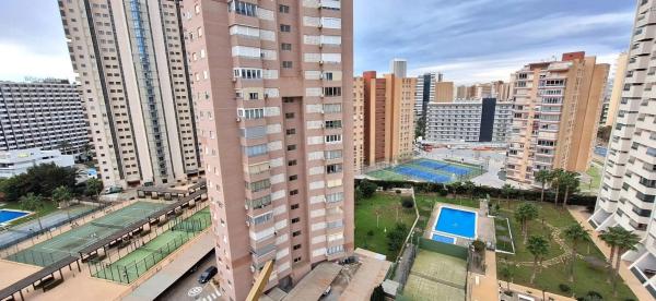 Piso en avenida Juan Fuster Zaragoza, 13