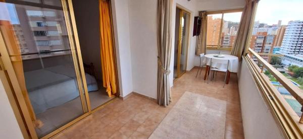 Piso en avenida Juan Fuster Zaragoza, 13