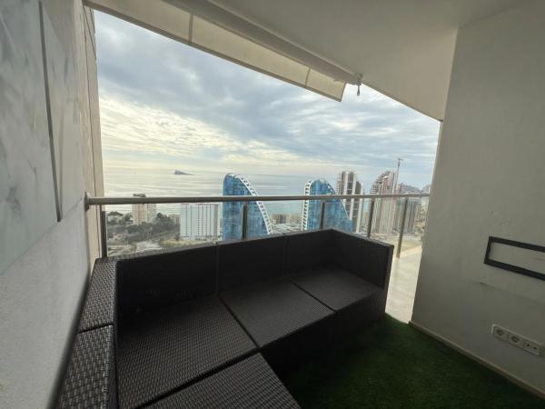 Piso en calle Presidente Adolfo Suárez, 6