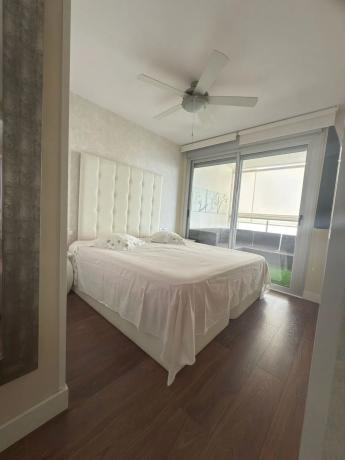 Piso en calle Presidente Adolfo Suárez, 6