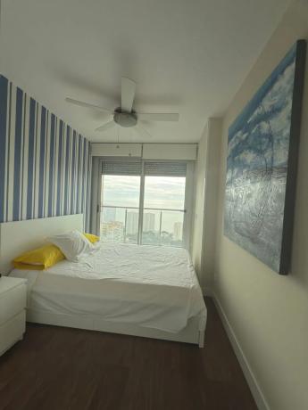 Piso en calle Presidente Adolfo Suárez, 6