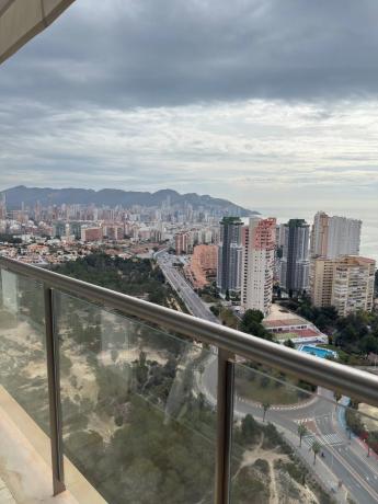 Piso en calle Presidente Adolfo Suárez, 6