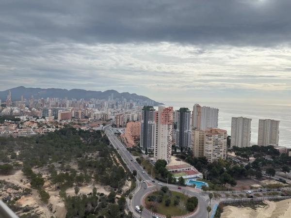 Piso en calle Presidente Adolfo Suárez, 6