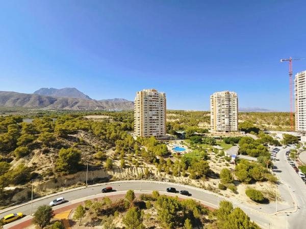 Piso en calle Presidente Adolfo Suárez