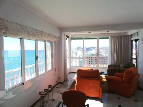 Piso en avenida Alcoi