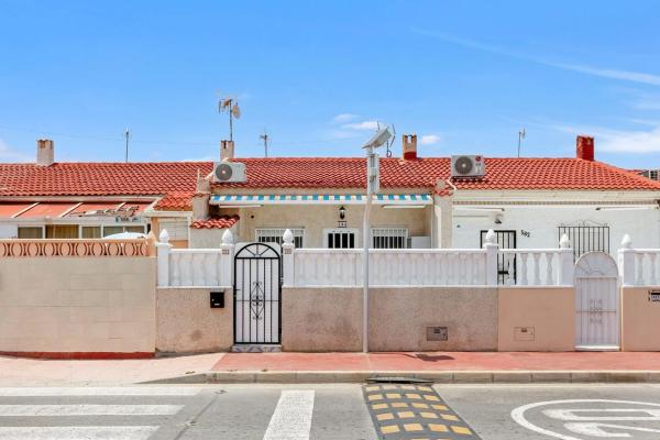 Casa independiente en avenida los Nenúfares