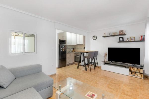 Casa independiente en avenida los Nenúfares