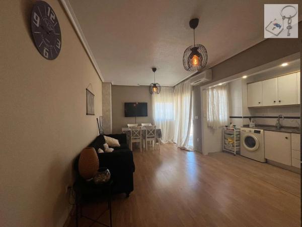 Piso en calle Dorotea, 72