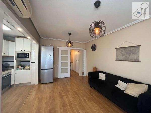 Piso en calle Dorotea, 72