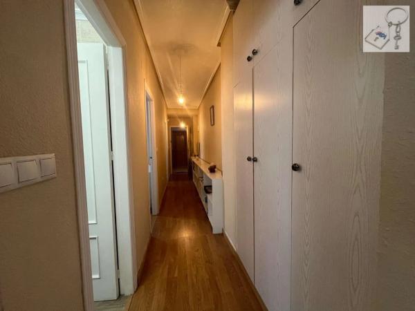 Piso en calle Dorotea, 72