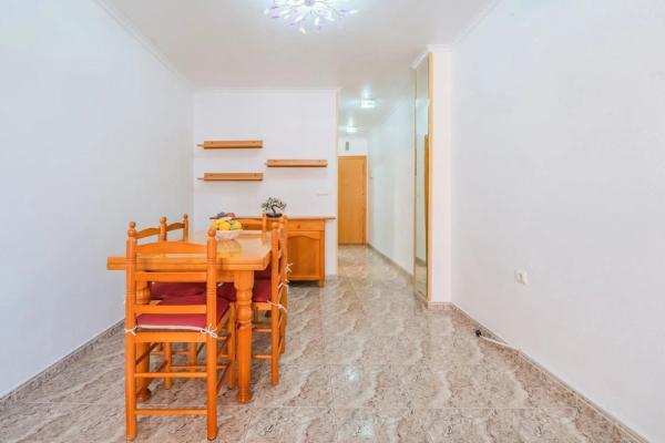 Piso en calle Caballero de Rodas