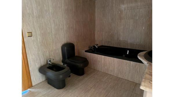 Chalet pareado en calle Castellón, 2