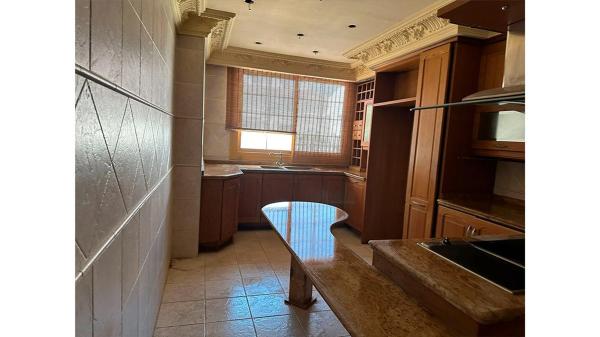 Chalet pareado en calle Castellón, 2