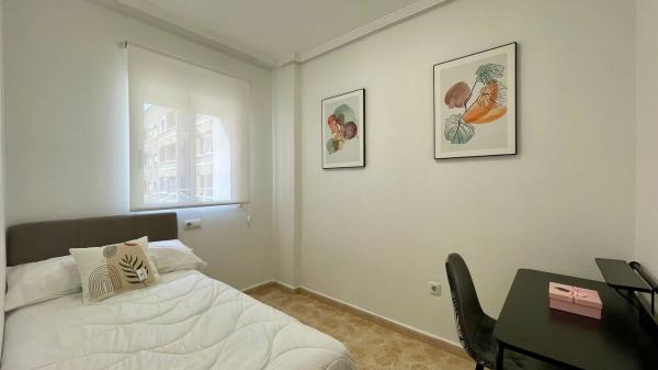 Piso en calle San Policarpo Número 91