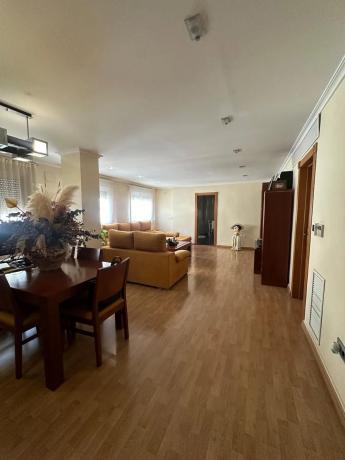 Piso en calle San Policarpo