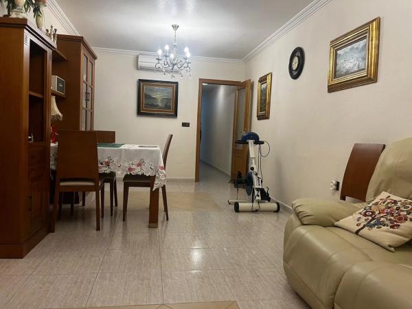 Piso en calle Campoamor, 50