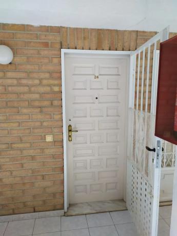 Piso en calle Hermanos Bazan, 90