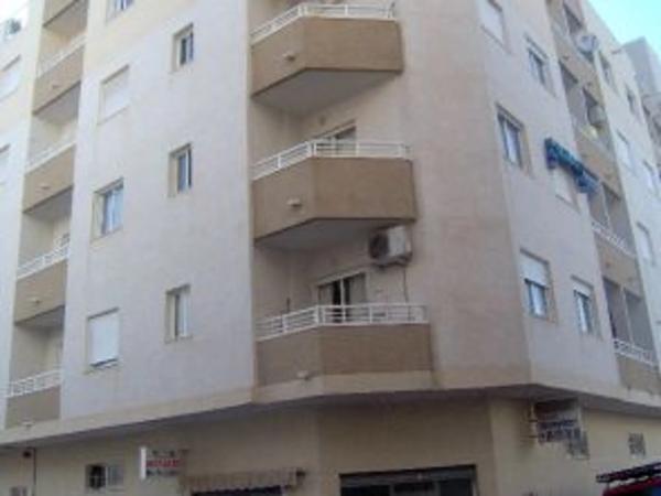 Piso en calle Emigdio González, 17