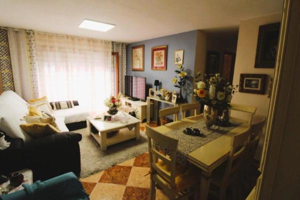 Piso en calle San Miguel de Salinas