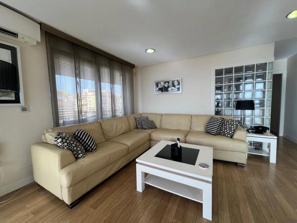 Piso en avenida De Don Juan de Austria, 10