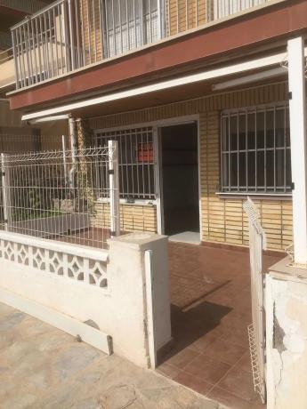 Piso en travesía Catral, 1