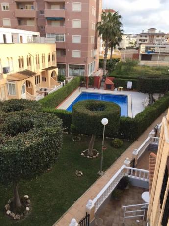 Chalet pareado en avenida Suiza, 63