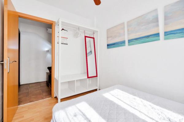 Chalet pareado en avenida Suiza, 63