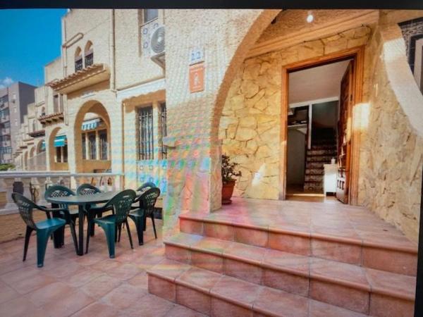 Chalet pareado en avenida Suiza, 63