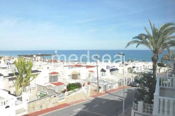 Casa independiente en calle Soria, 84