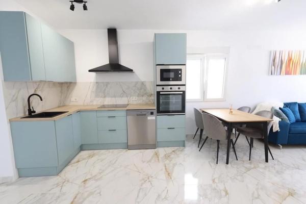 Chalet adosado en puerta Bonita